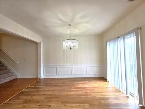 Living - 1908 Dilcrest Dr, Duluth, GA 30096 photo 4 of 5