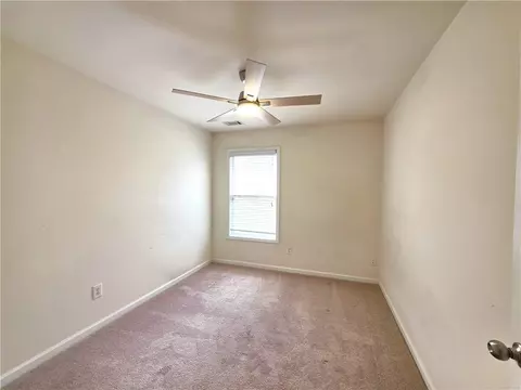 Bedroom - 1908 Dilcrest Dr, Duluth, GA 30096 photo 5 of 6