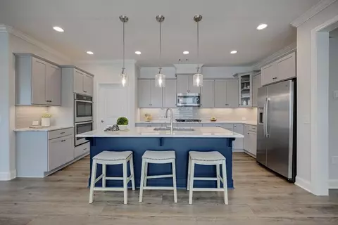 301 Bradford Walk, Woodstock, GA 30188