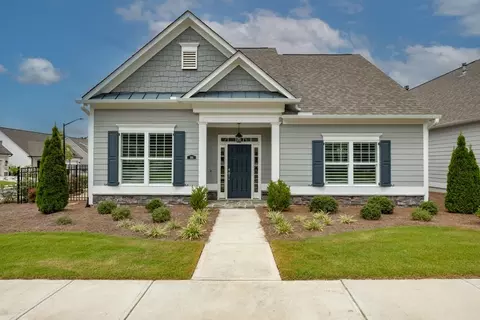 301 Bradford Walk, Woodstock, GA 30188