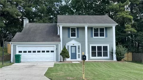 2002 Chivalry Ct, Lawrenceville, GA 30044