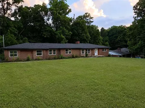 3042 Peek Rd NW, Atlanta, GA 30318