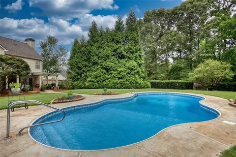 Exterior - 528 Ansley Forest Dr, Monroe, GA 30655 photo 9 of 10