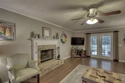 Living - 528 Ansley Forest Dr, Monroe, GA 30655 photo 1 of 2