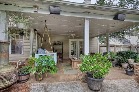 Exterior - 528 Ansley Forest Dr, Monroe, GA 30655 photo 7 of 10