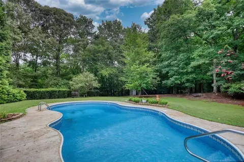 Exterior - 528 Ansley Forest Dr, Monroe, GA 30655 photo 10 of 10
