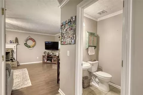 Entry Way - 528 Ansley Forest Dr, Monroe, GA 30655 photo 2 of 3