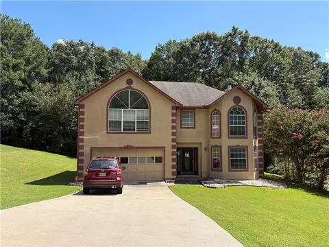 1667 Rolling Stone Dr, Lithonia, GA 30058