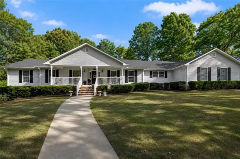 305 Mountain Brook Rd, Dawsonville, GA 30534
