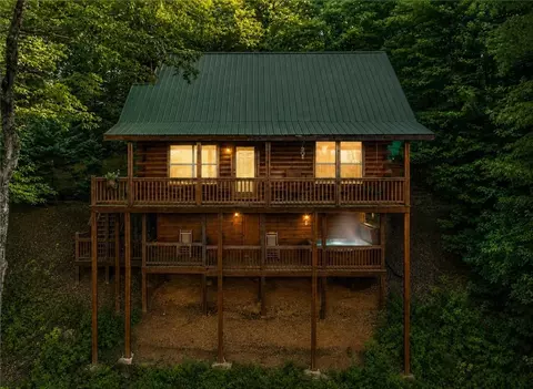 372 Mountain View Rd, Ellijay, GA 30540