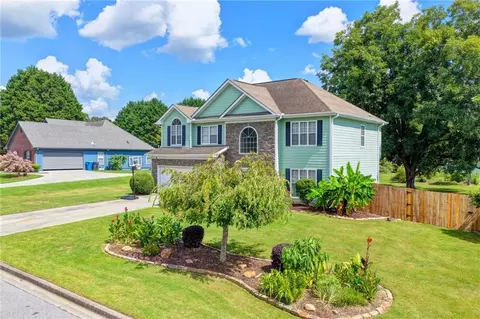 398 Beech Hollow Trl, Loganville, GA 30052