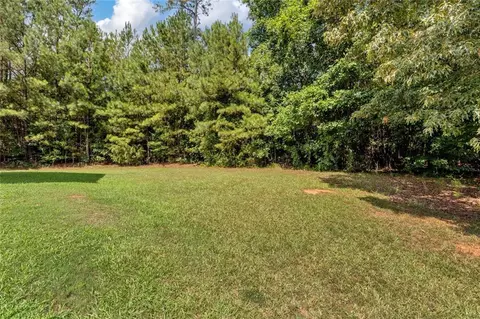 Exterior - 145 Clover Valley Dr, Covington, GA 30016 photo 9 of 28