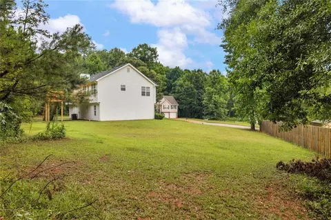 Exterior - 145 Clover Valley Dr, Covington, GA 30016 photo 18 of 28