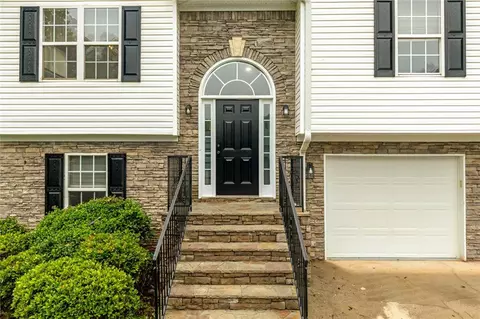 Exterior - 145 Clover Valley Dr, Covington, GA 30016 photo 11 of 26