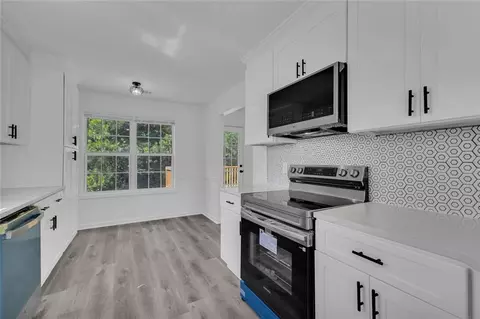 Kitchen - 145 Clover Valley Dr, Covington, GA 30016 photo 1 of 6