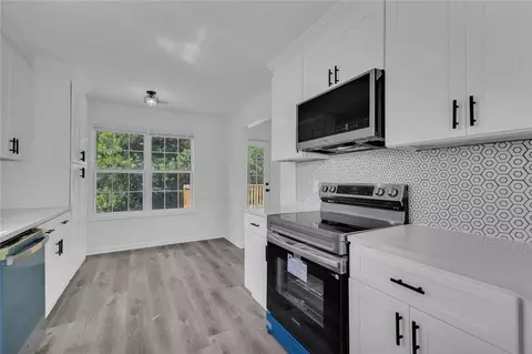Kitchen - 145 Clover Valley Dr, Covington, GA 30016 photo 2 of 6