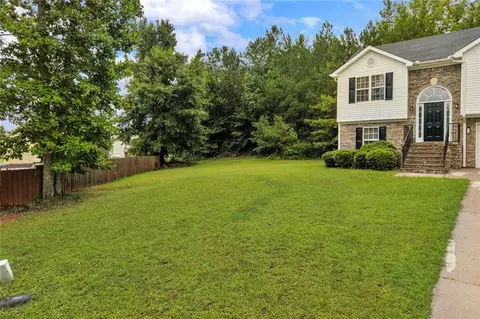 Exterior - 145 Clover Valley Dr, Covington, GA 30016 photo 10 of 26