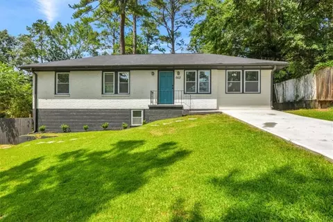 662 Melrose Dr, Forest Park, GA 30297