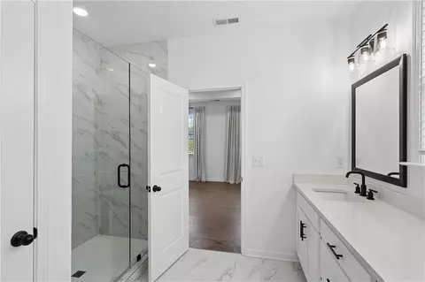 Bath - 4448 Encore Park Xing, Duluth, GA 30097 photo 3 of 4