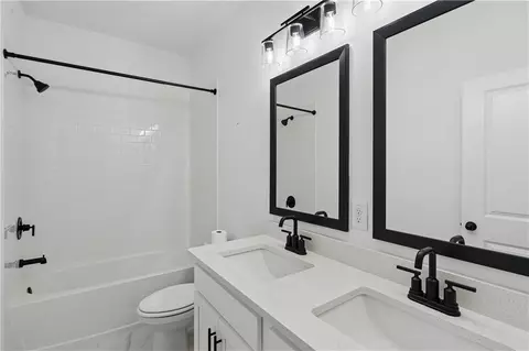 Bath - 4448 Encore Park Xing, Duluth, GA 30097 photo 4 of 4