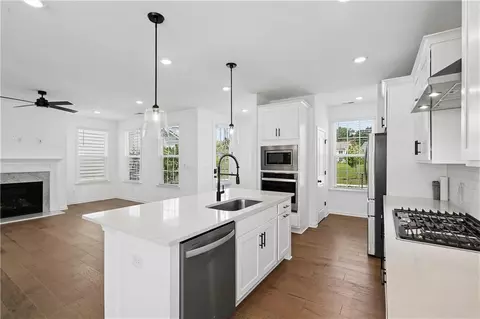 Kitchen - 4448 Encore Park Xing, Duluth, GA 30097 photo 3 of 3