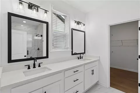 Bath - 4448 Encore Park Xing, Duluth, GA 30097 photo 2 of 4