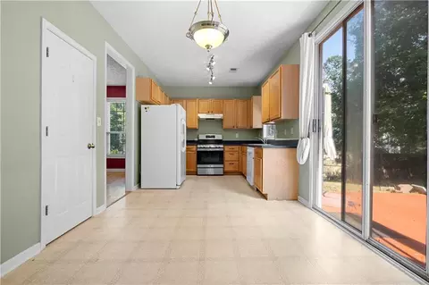 224 Copperbend Dr, Austell, GA 30168 photo 8