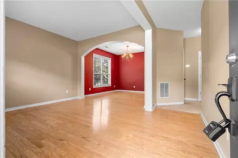 224 Copperbend Dr, Austell, GA 30168 photo 2
