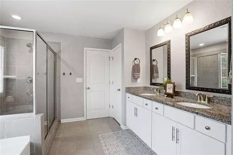 Bath - 121 Treeline Trl, Canton, GA 30115 photo 3 of 5