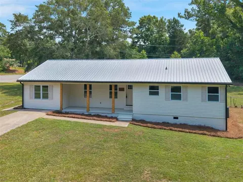 Exterior - 976 Hampton Locust Grove Rd, Hampton, GA 30228 photo 2 of 6