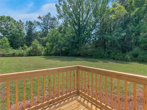 Exterior - 976 Hampton Locust Grove Rd, Hampton, GA 30228 photo 6 of 6
