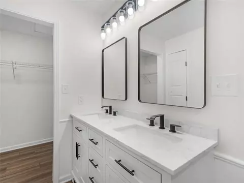 Bath - 976 Hampton Locust Grove Rd, Hampton, GA 30228 photo 3 of 4