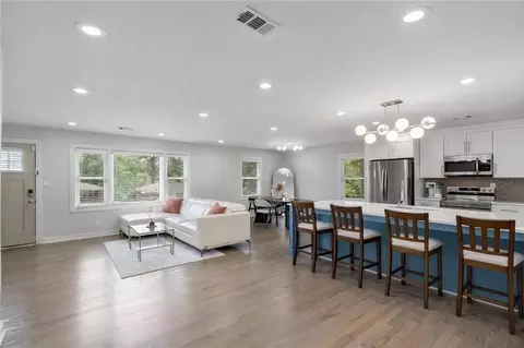 2353 Larchwood Rd, Atlanta, GA 30310
