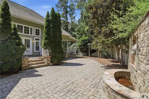 Exterior - 952 Thomas Rd, Canton, GA 30115 photo 15 of 26