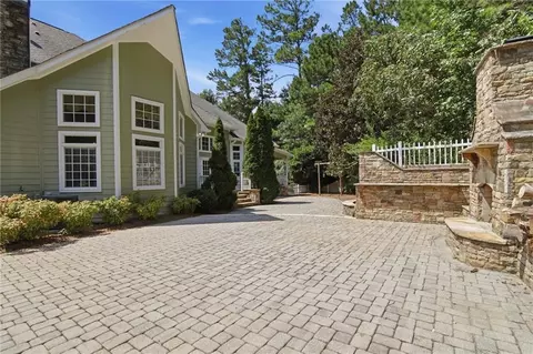 Exterior - 952 Thomas Rd, Canton, GA 30115 photo 14 of 26