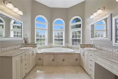 Bath - 952 Thomas Rd, Canton, GA 30115 photo 1 of 8