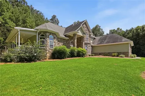 Exterior - 952 Thomas Rd, Canton, GA 30115 photo 6 of 26