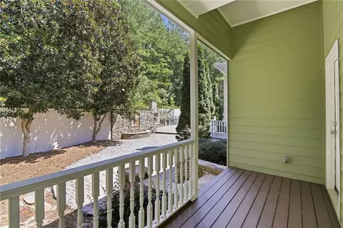 Exterior - 952 Thomas Rd, Canton, GA 30115 photo 8 of 26