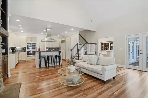 Living - 952 Thomas Rd, Canton, GA 30115 photo 7 of 8