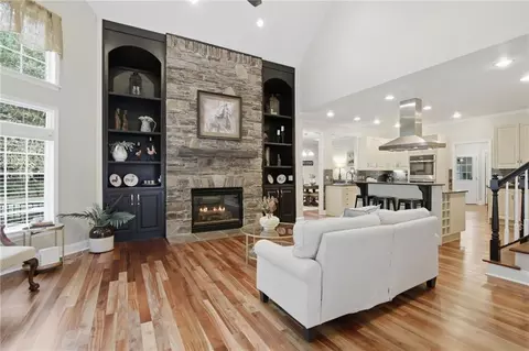 Living - 952 Thomas Rd, Canton, GA 30115 photo 6 of 8