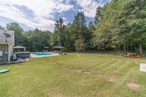 Exterior - 2301 Matt Michell Ln, Monroe, GA 30655 photo 16 of 21