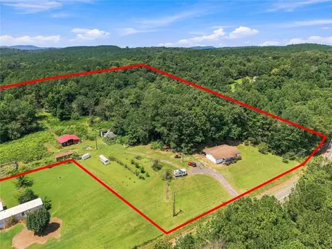 2820 Quarles Rd, Rocky Face, GA 30740