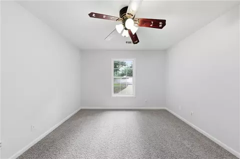 Bedroom - 208 Foxdale Ct, Lagrange, GA 30240 photo 6 of 10
