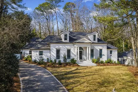 1330 W Wesley Rd NW, Atlanta, GA 30327