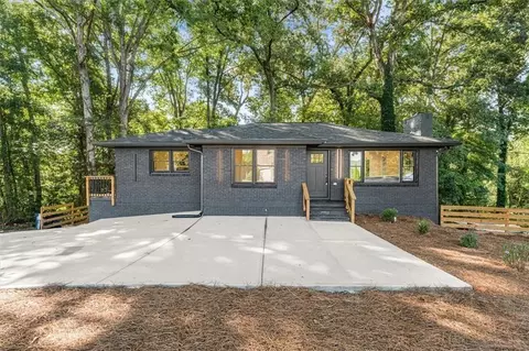 6025 Oakdale Rd SE, Mableton, GA 30126