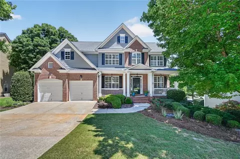 6587 River Island Dr, Buford, GA 30518