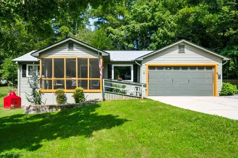 5220 Byers Rd, Gainesville, GA 30504