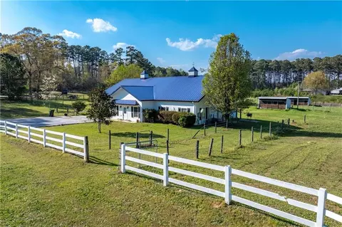 3121 Centerville Rosebud Rd, Snellville, GA 30039