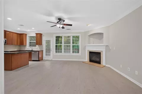 Living - 2294 Meadows End, Duluth, GA 30097 photo 4 of 5