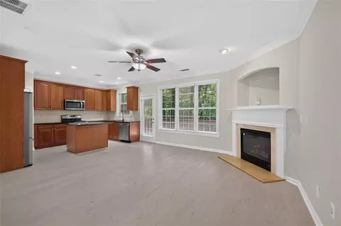 Living - 2294 Meadows End, Duluth, GA 30097 photo 5 of 5
